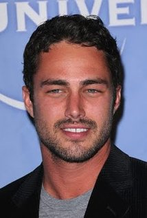 taylorkinney.jpg