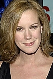 elizabethperkins.jpg