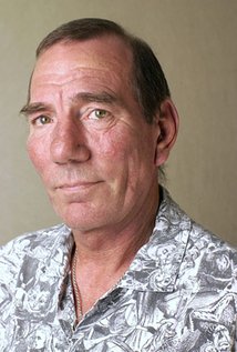petepostlethwaite.jpg