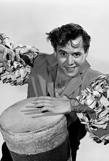 Desi Arnaz (1917–1986).jpg