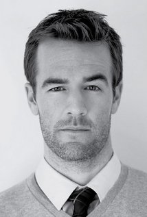 James Van Der Beek.jpg