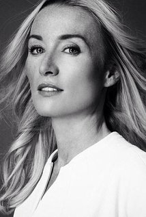 Victoria Smurfit.jpg