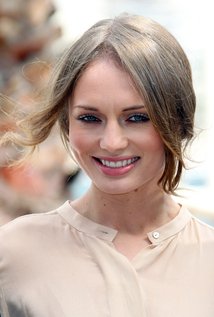 laurahaddock.jpg