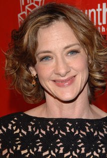 joancusack.jpg