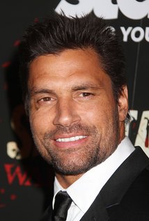 manubennett.jpg