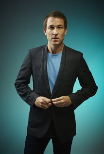 Tobias Menzies.jpg