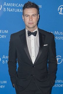 Taran Killam.jpg