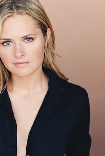 maggielawson.jpg