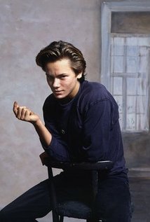 riverphoenix.jpg