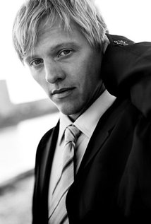 thurelindhardt.jpg