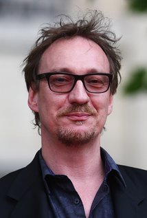 David Thewlis.jpg